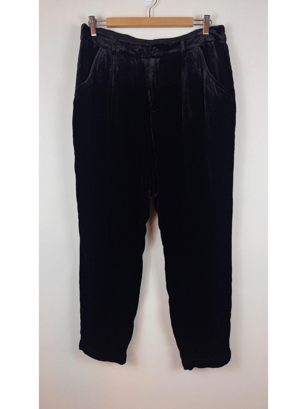 Garnet Hill Black Silk Blend Velvet Pants Size 10 Pleated Tapered High Rise